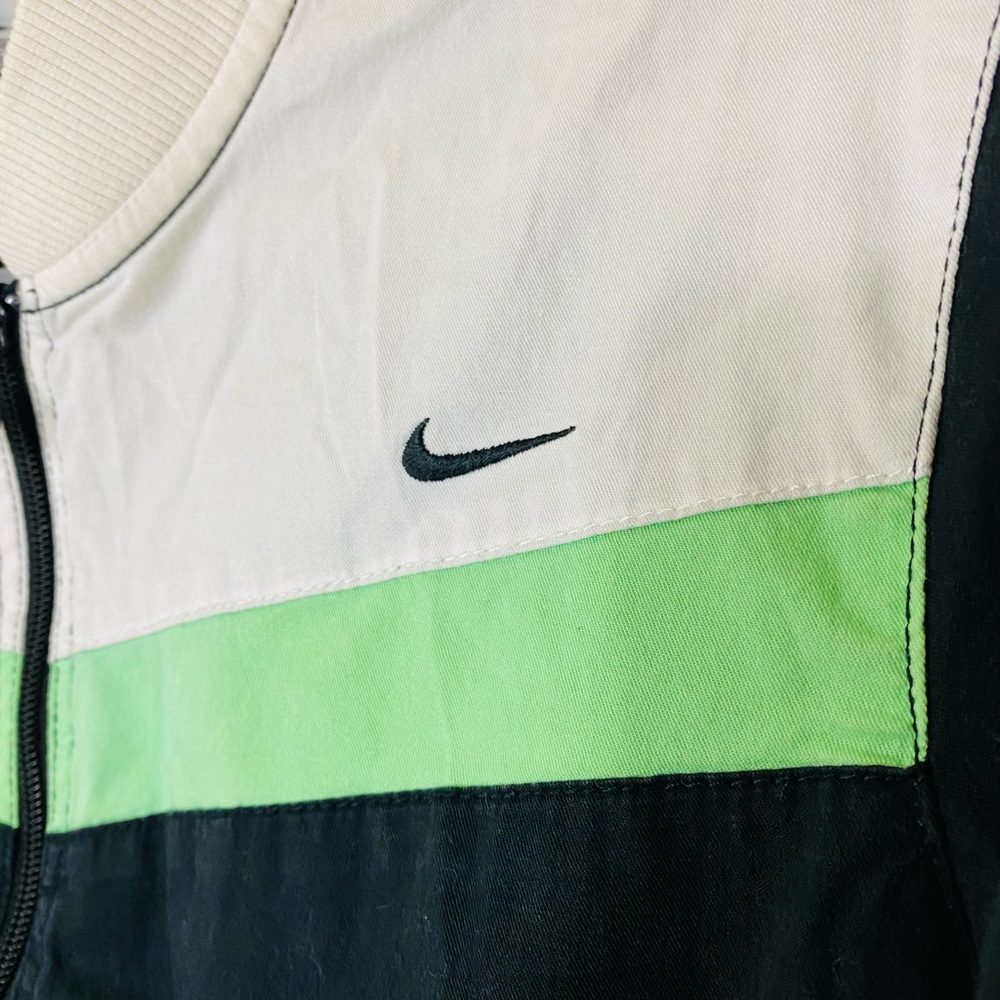 Nike Zip Down Light Weight Jacket - image 7
